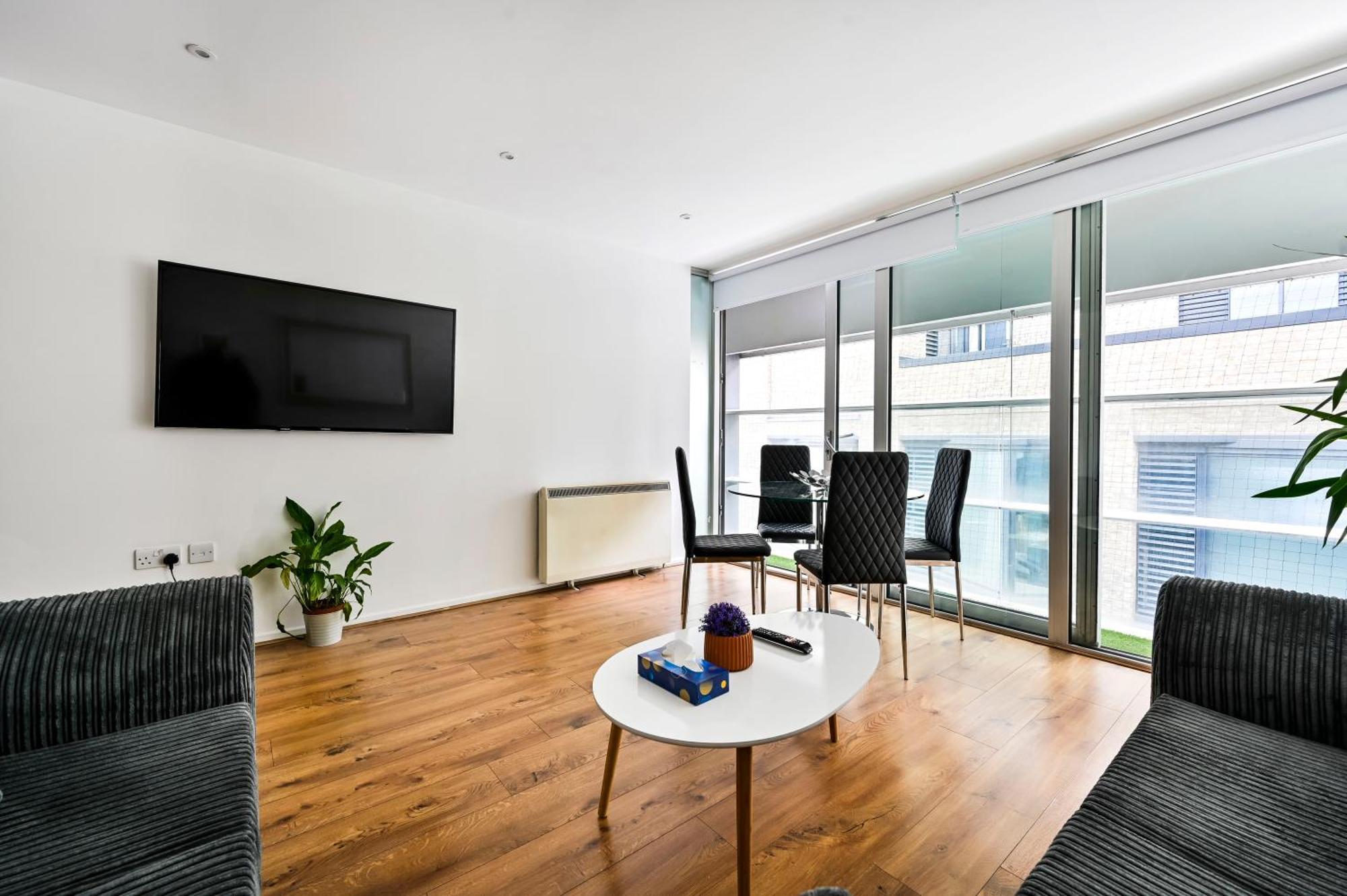 Lovely 2-Bed, Sleeps 6, Near Stratford Station & Abba Voyage, Londyn Zewnętrze zdjęcie