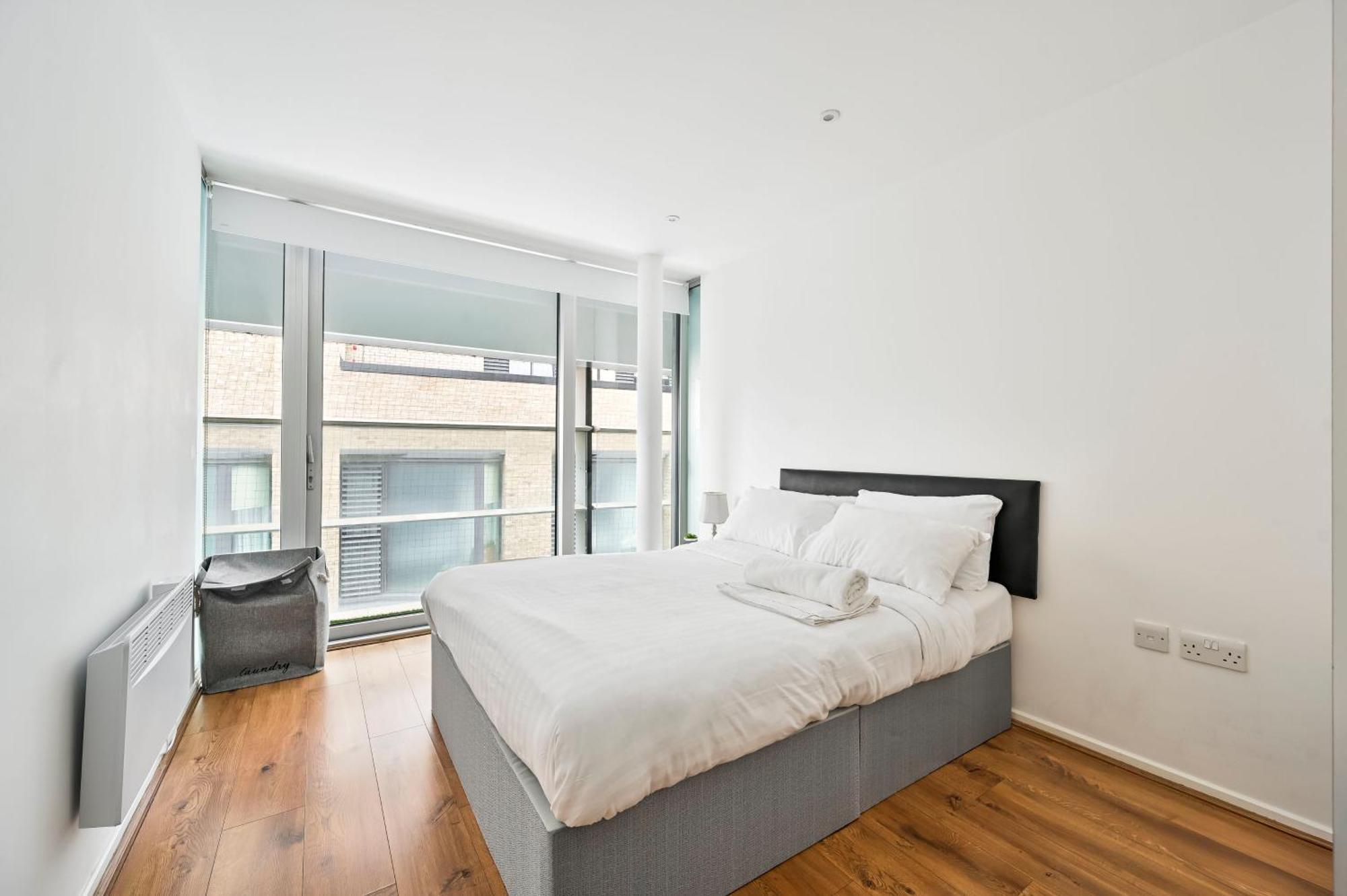 Lovely 2-Bed, Sleeps 6, Near Stratford Station & Abba Voyage, Londyn Zewnętrze zdjęcie